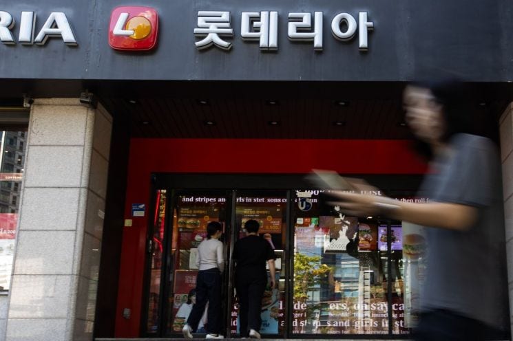 계엄 '<b>햄버거</b> 회동' <b>정보사</b> 예비역 <b>대령</b> 구속영장 발부(종합)