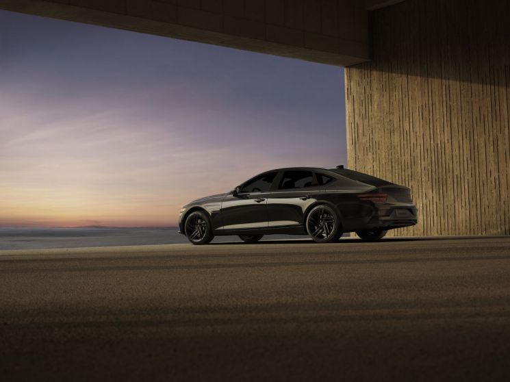 제네시스 G80 블랙. 제네시스 제공