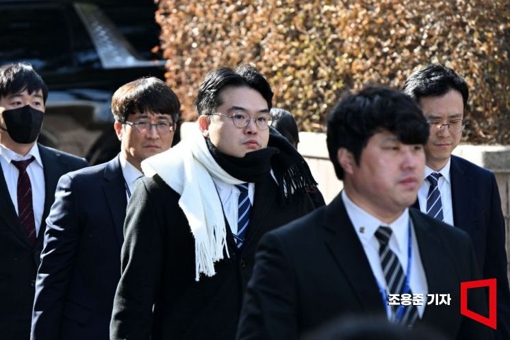 [포토] 공수처 <b>차정현 부장검사</b> 서부지법 도착