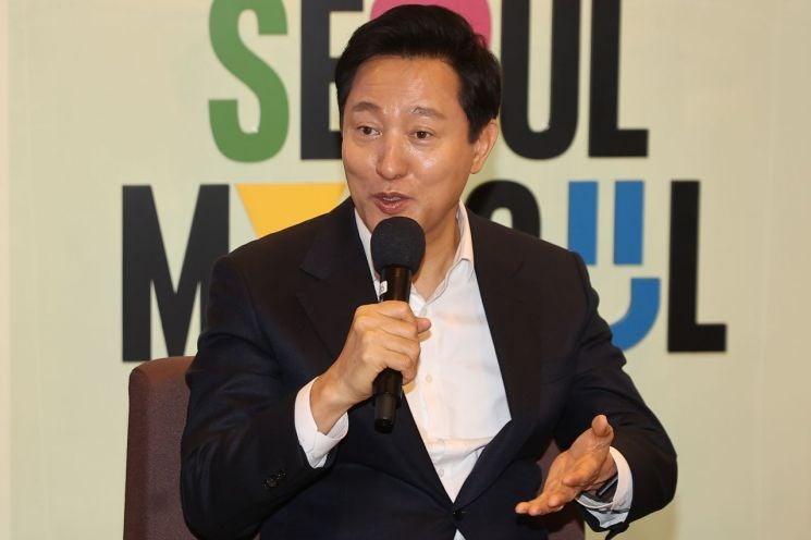 <b>오세훈</b> "자체 핵무장 테이블 위에 올릴 준비 해야"