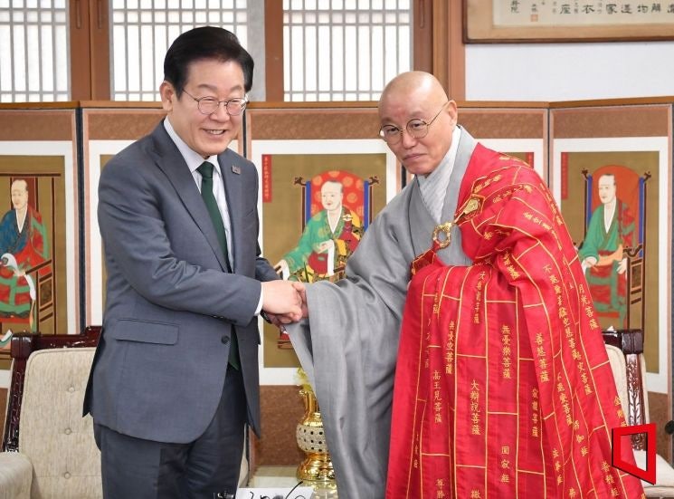 [포토] <b>이재명 대표</b>, <b>태고종</b> 총무원장 예방