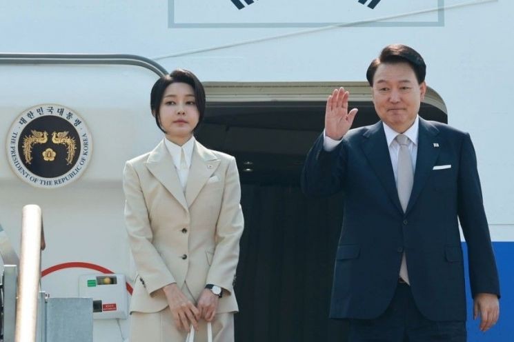 경찰, 尹 <b>부부</b> '<b>딥페이크</b> 영상' 상영 유튜버 2명 입건