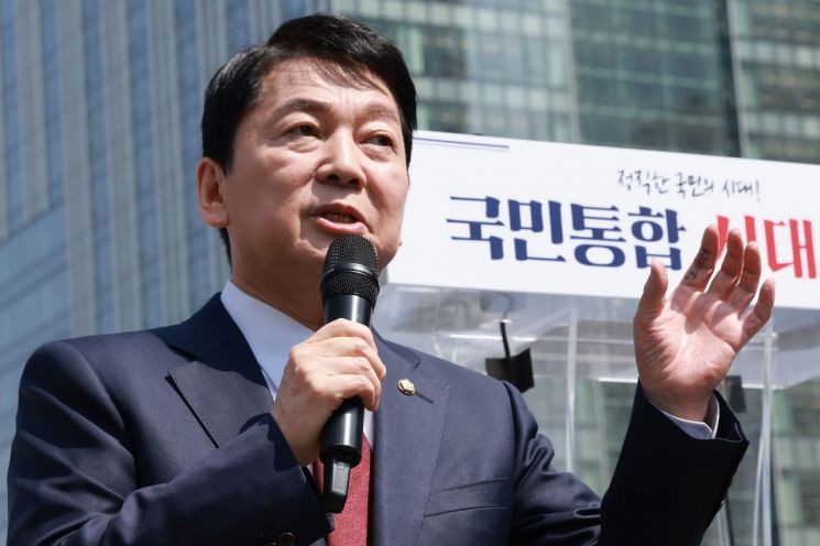 <b>안철수</b> "<b>김문수</b>·<b>홍준표</b>·<b>오세훈</b>, 이재명에 필패할 것"