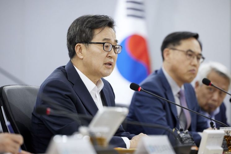<b>김동연</b>, 29일 도정 복귀 첫 회의 일성은?…"<b>6월</b> <b>민생추경</b> <b>처리</b>"