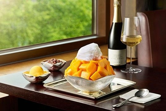 서울 신라호텔의 애플망고빙수가 지난해보다 7.8% 오른 11만원에 판매되고 있다.서울신라호텔