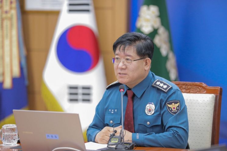이호영 경찰청장 직무대행이 발언을 하고 있다.경찰청