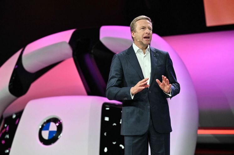 올리버 치프제 BMW CEO.AFP연합뉴스