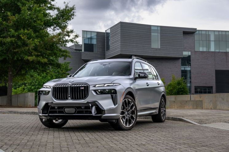 BMW X7 M60i xDrive 전면부.BMW코리아 제공