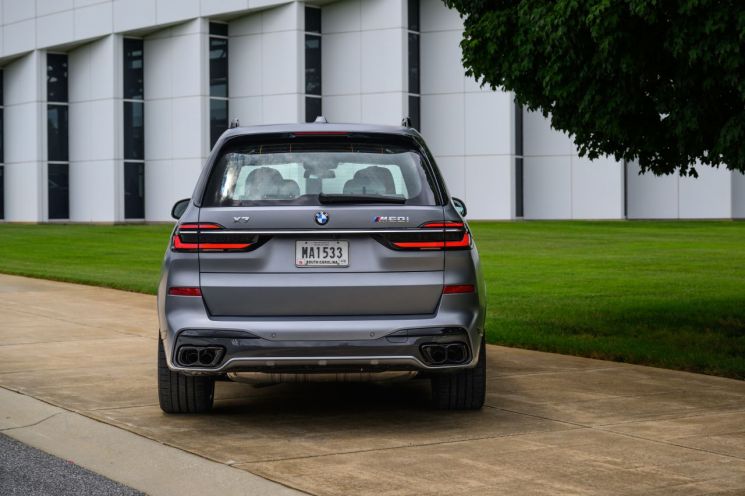 BMW X7 M60i xDrive 후면부.BMW코리아 제공