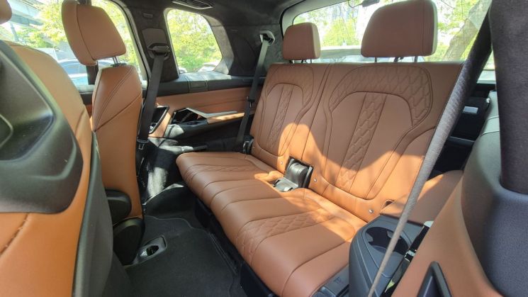 BMW X7 M60i xDrive 3열 좌석.우수연 기자