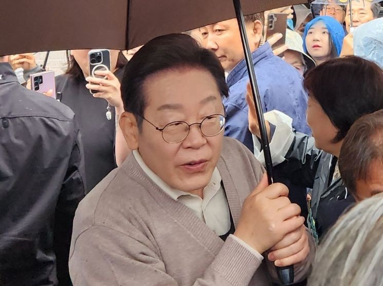 <b>이재명</b> "최후 보루 <b>사법부</b> 믿지만…총구 우릴 향하면 고쳐야"