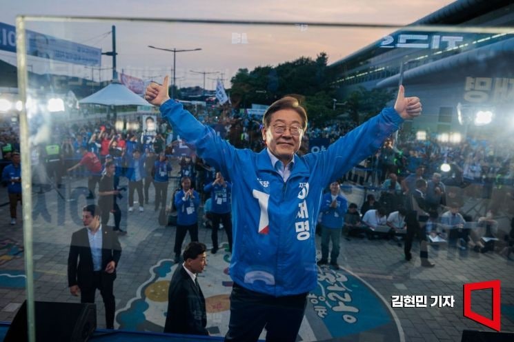'수비형' 이재명·'공격형' 김문수·'둘 다 때리기' <b>이준석</b>