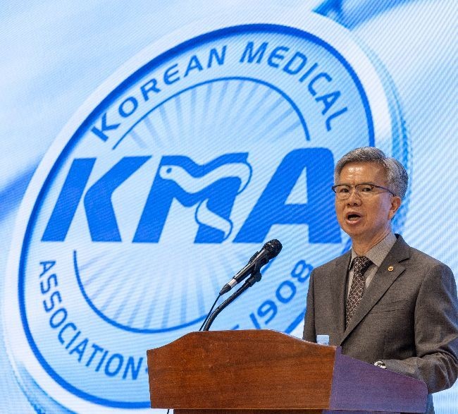 의협 "<b>의료 위기 해결</b>, 최우선 국정 과제로 삼아달라"