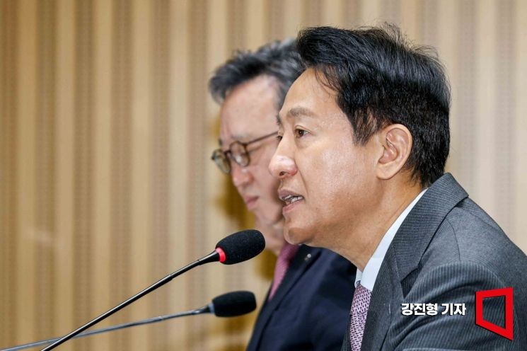 장마 시작… <b>빗물저류조</b>·지하차도 <b>점검</b> 나선 <b>오세훈</b>