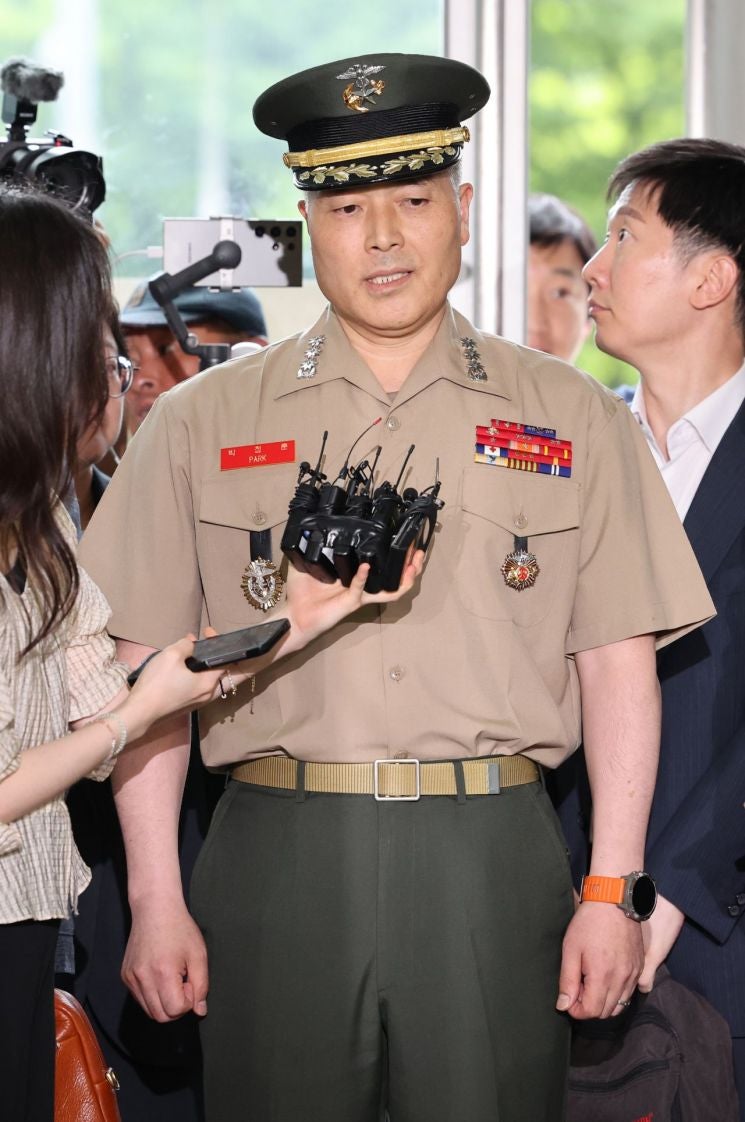 <b>박정훈 대령</b>, 채상병 특검 출석…"<b>VIP</b> 격노, 설이 아닌 사실"