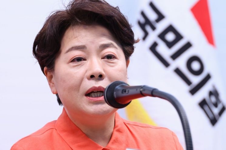 野윤희숙 "나경원·<b>윤상현</b>·장동혁·<b>송언석</b> 스스로 <b>거취</b> 밝히라"