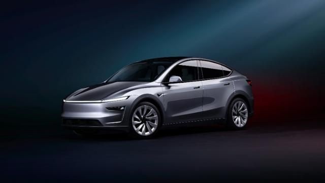 "중국서 만들면 뭐 어때"…BMW·<b>벤츠</b> 따돌리고 수입차 <b>판매 1위</b>한 '테슬...
