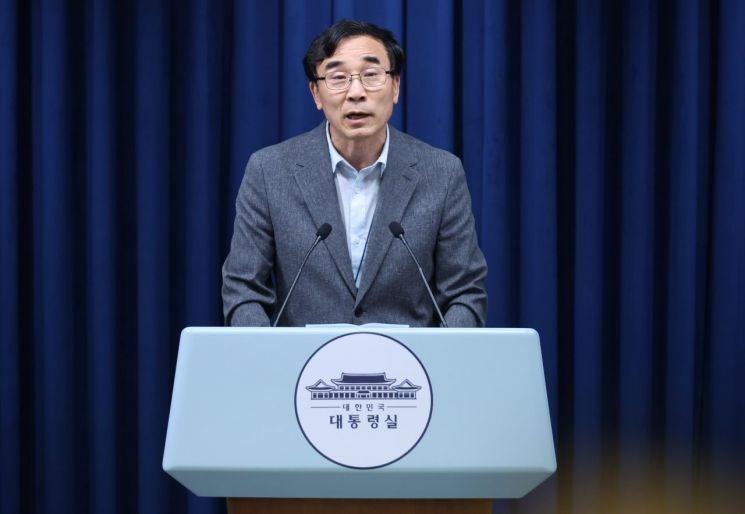 <b>청년 정책</b> 개선할 대통령실 '<b>청년</b><b>담당관</b>' 2명, 내일부터 출근