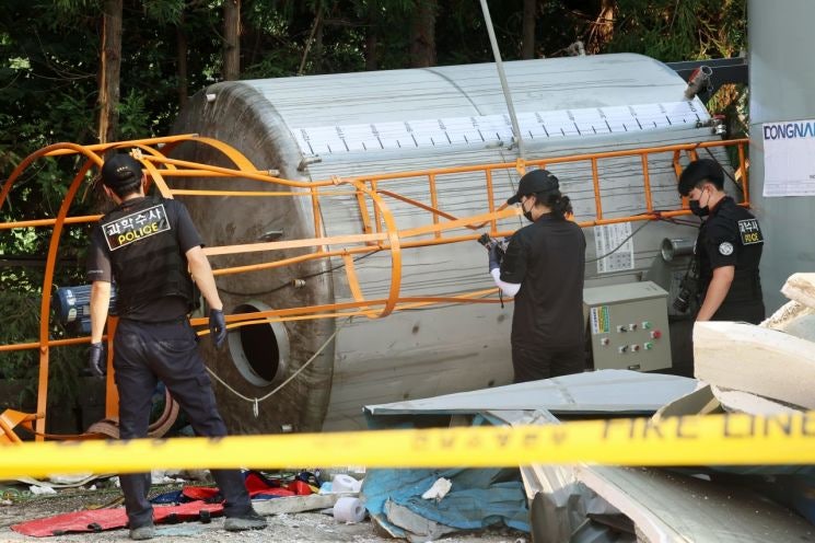 <b>순천 레미콘 공장 질식 사고</b> 사망 3명으로 늘어