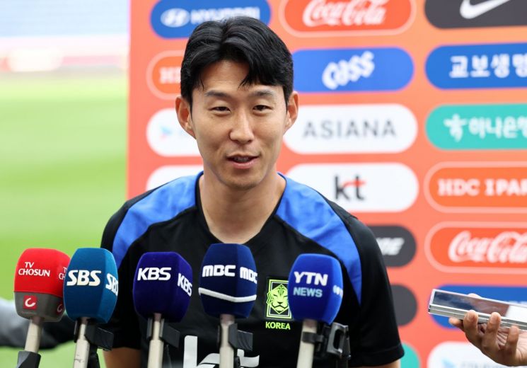 '<b>주장</b> <b>논란</b>' <b>손흥민</b> "불편할 것 없어…제 위치서 최선 다할 뿐"