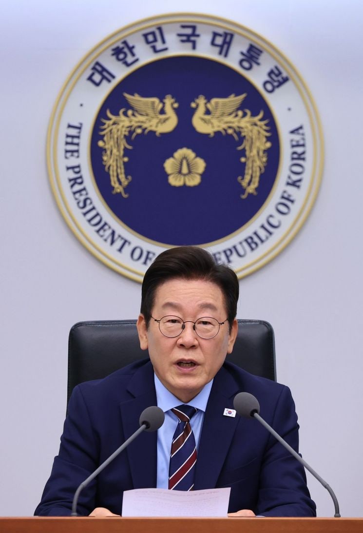 李대통령 "'세관 마약 수사 외압 의혹' 성역 없이 철저 수사" 지시
