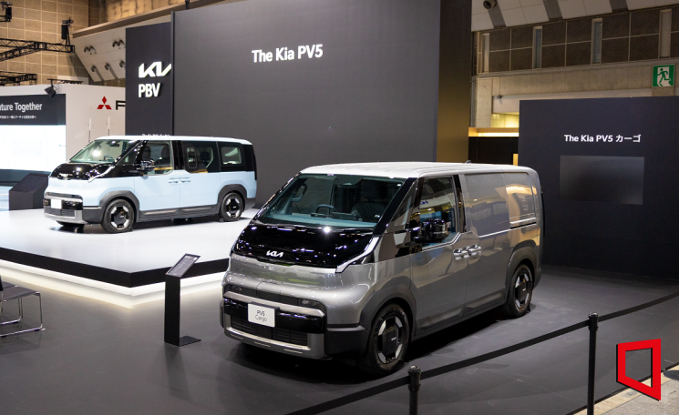 '2025 재팬 모빌리티쇼' 기아 전시관에 전시된 PV5. 기아