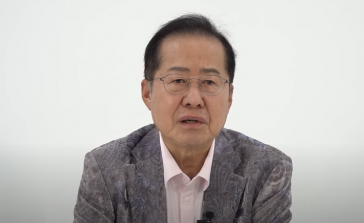 李대통령 칭찬한 홍준표…"<b>트럼프 갑질</b>에 <b>선방</b>했다"
