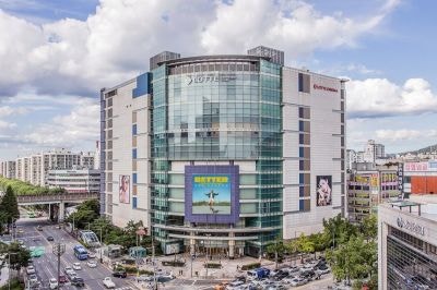 "살려주고 싶으니 도망가"…롯데·<b>더현대</b> 백화점 잇단 폭발 <b>협박</b>