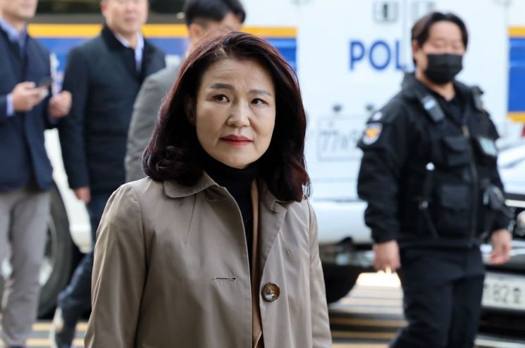 "민주당이 날 탄핵" <b>이진숙</b> 발언 불<b>송치</b>…<b>이진숙</b> "경찰, 예상대로 기계...