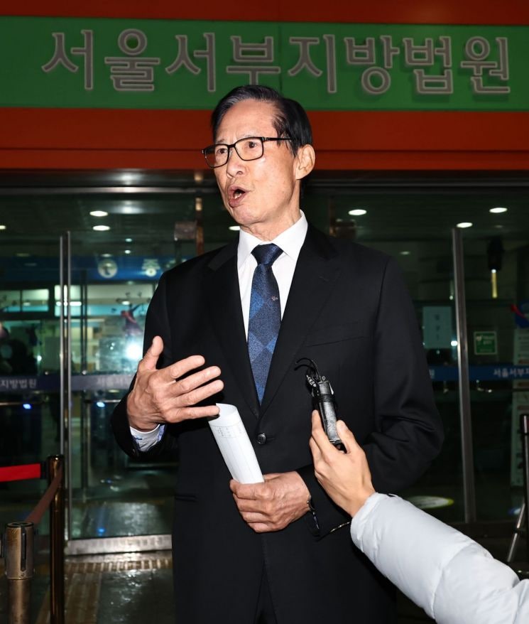 '<b>허위서명 강요</b>' 송영무 전 장관 2심서도 무죄