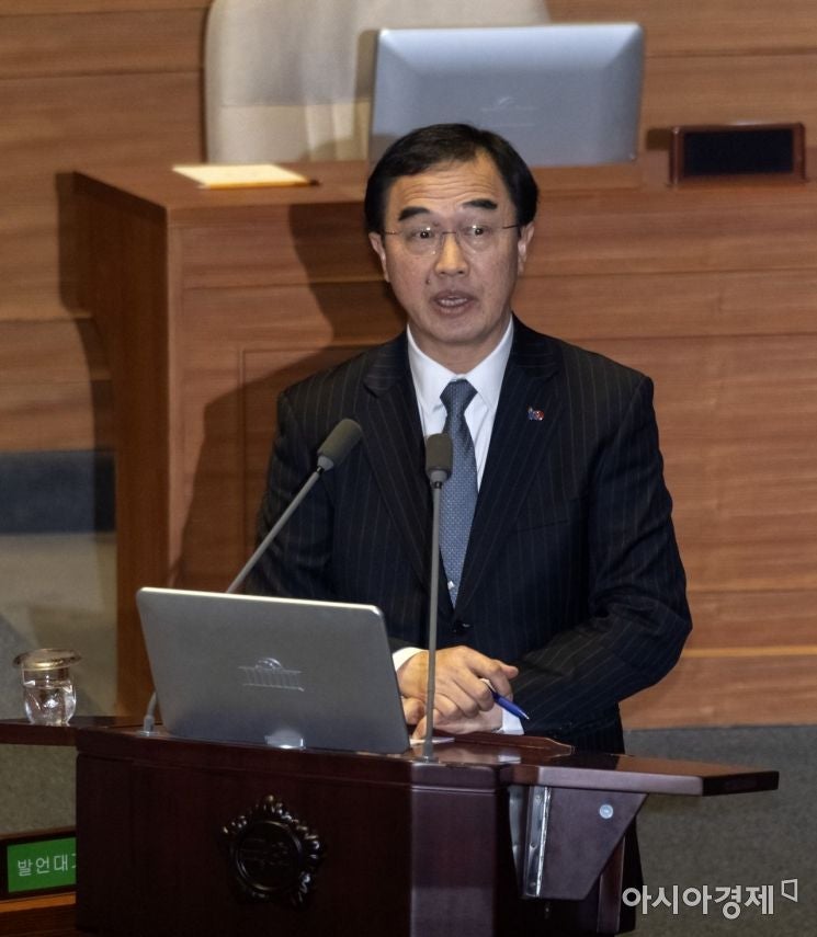 文정부 ‘<b>블랙리스트</b> 의혹’ <b>조명균</b> 전 통일부 장관 2심서 <b>유죄</b>로 뒤집...