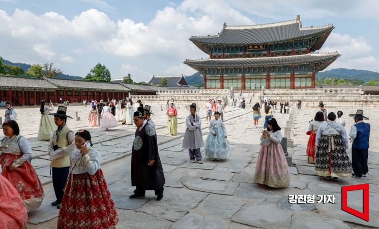 한국 여행 일본인 후기 화제! 현금 결제 안되는 건 한국인도 공감 ㄷㄷ