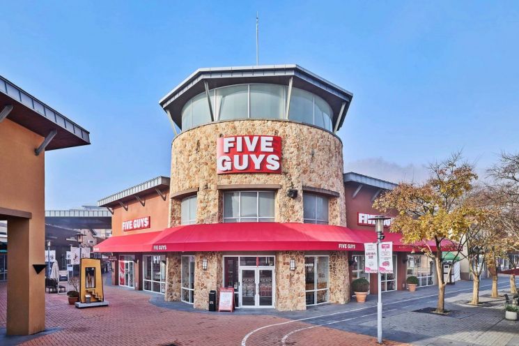 파이브가이즈 여주 매장 전경.에프지코리아 제공