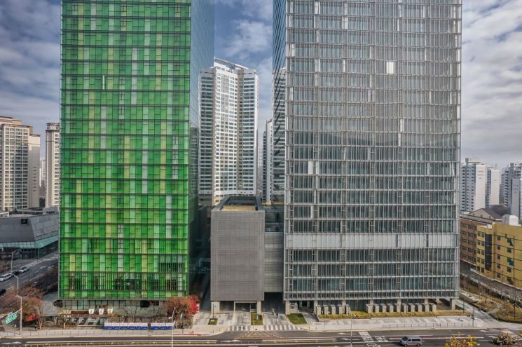 경기 성남시 네이버 사옥 그린팩토리와 1784.네이버 제공