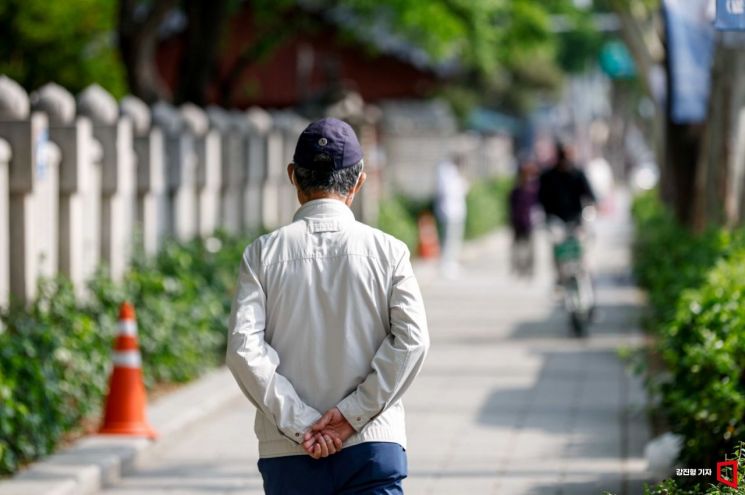 노년층 성 안전의 '붕괴'도 감염 위험을 더욱 키우고 있다.기사 본문과 무관한 사진.아시아경제DB
