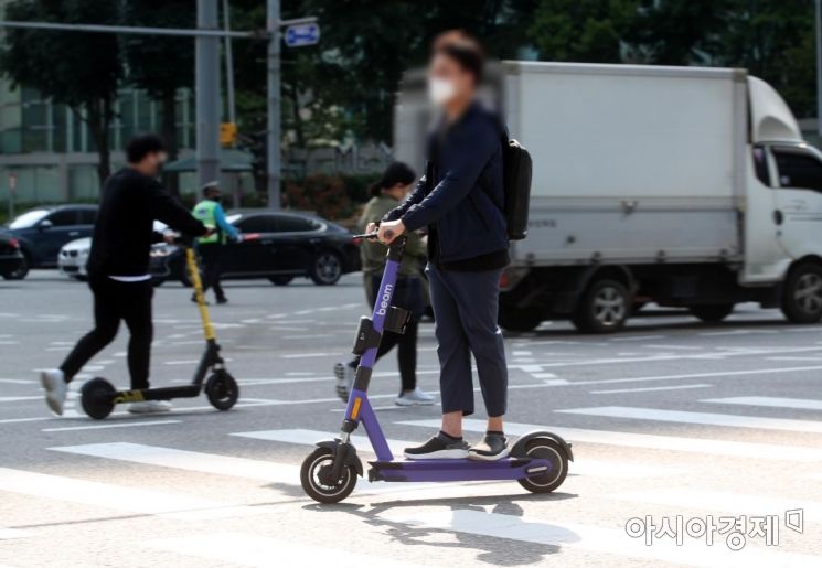전동킥보드.사진은 기사의 특정 표현과 관련 없음.김현민 기자