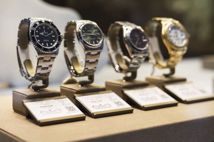롤렉스 시계가 전시돼 있다.AP연합뉴스
