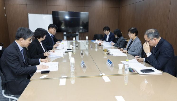 "수액제·약 포장재 안정 공급 총력…가격 인상·사재기 단속"