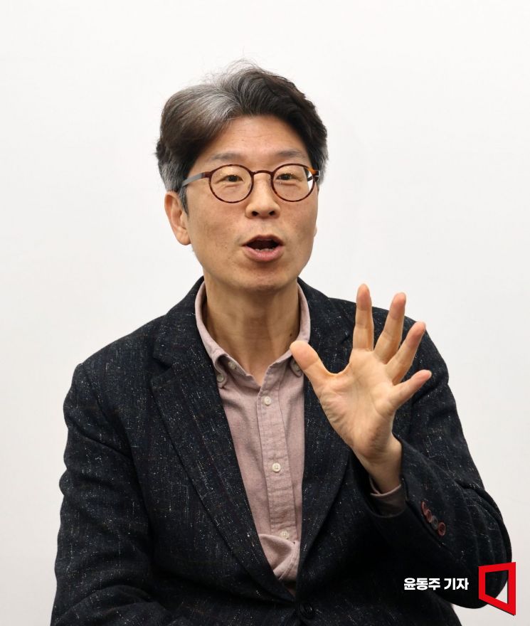 황병선 빅뱅엔젤스 대표가 아시아경제와 인터뷰를 하고 있다.윤동주 기자
