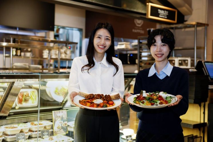 고메드갤러리아 제공.