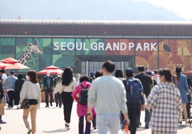 35년된 <b>서울대공원</b> '리프트' 이제 안녕…곤돌라로 전면 교체