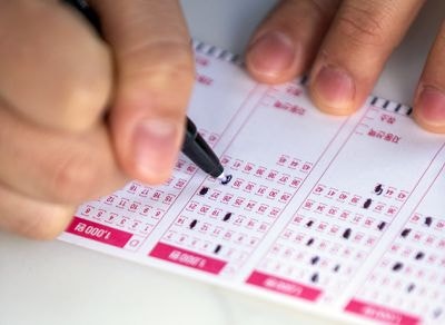 <b>1227회 로또</b> 1등 '1, 14, 16, 34, 41, 44'…<b>당첨</b>금 각 26.7억원