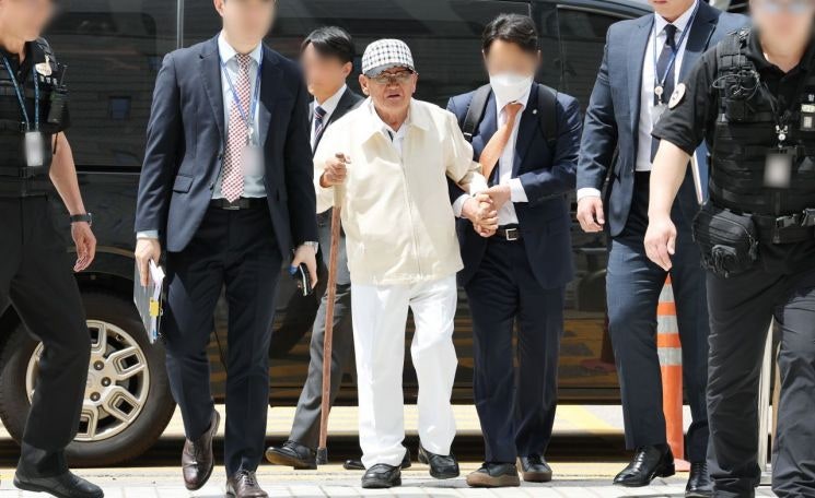 정교유착 합수본, '국힘 당원 가입 강요' 이만희 구속기소