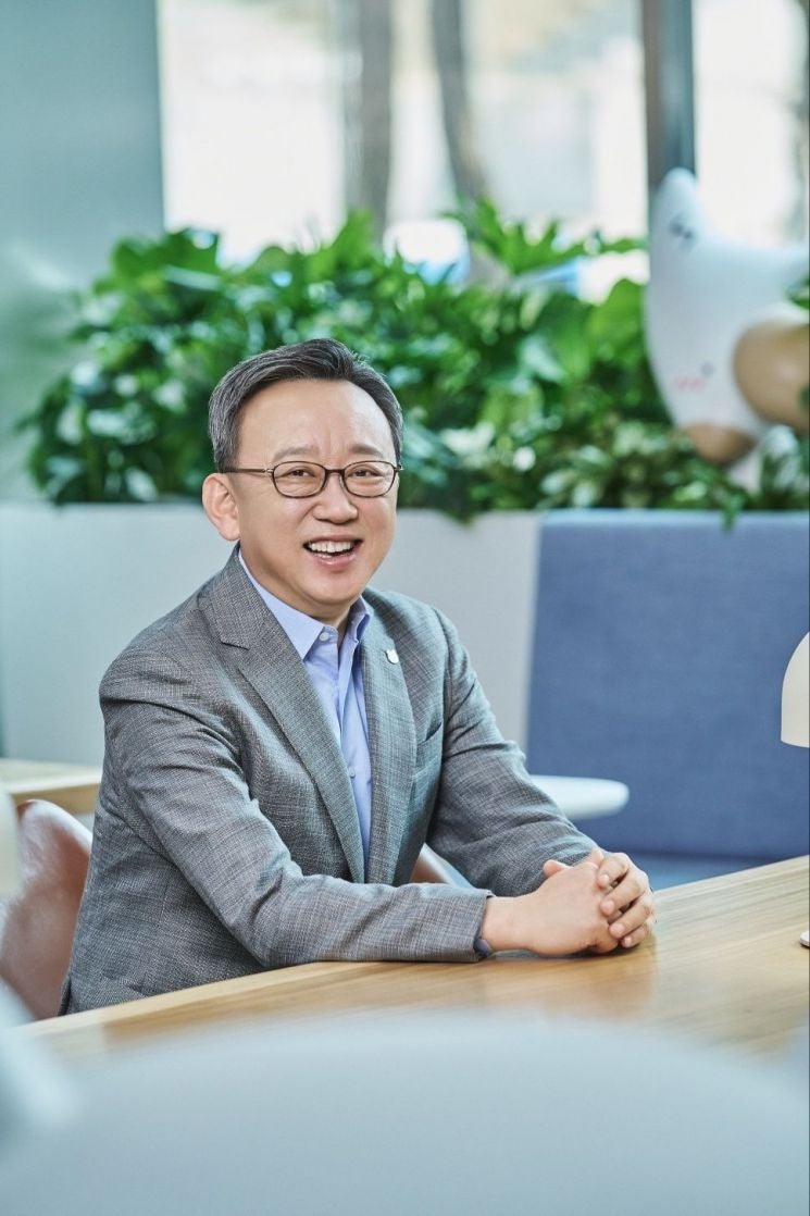 신한은행, 하반기 전략 '와이드&딥'…"더 많은 고객에 다가갈 것"
