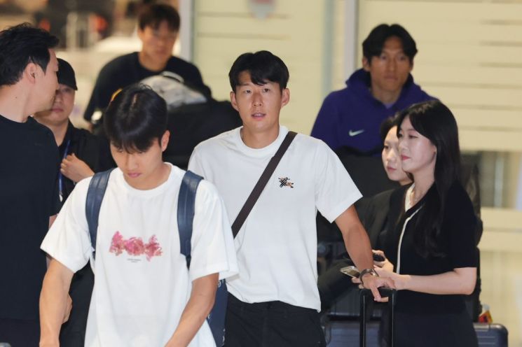 "왜 부르냐…쇼로밖에 안 보여" 박문성, 손흥민 참고인 채택 비판