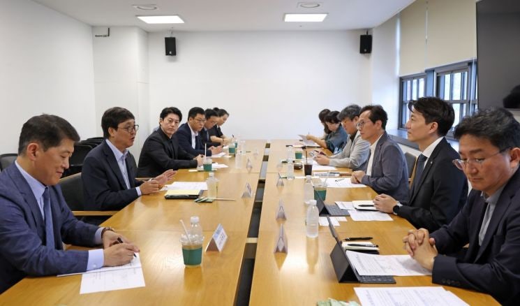 <b>최휘영</b> 장관 "한식, 韓문화 매력 <b>확산</b>하는 중요한 매개체"