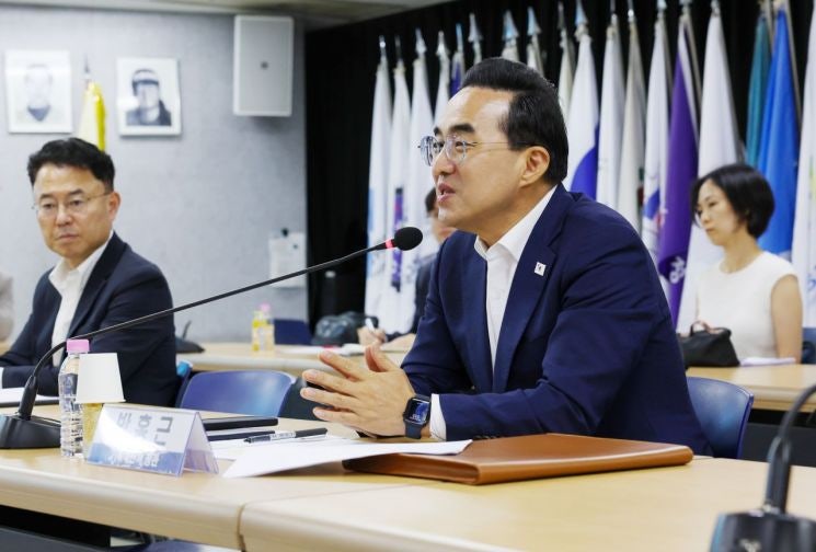 <b>박홍근</b> 기획처 장관, <b>한국노총</b> 찾아 첫 <b>면담</b>…"노동계 의견, 내년 예산...