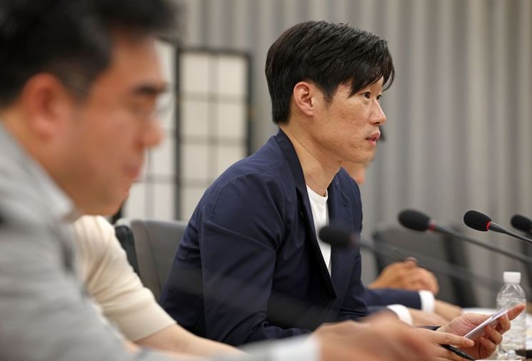 <b>박지성</b> 위원장 “축구협회장 <b>선거</b>인단 최소 수천 명으로 확대”