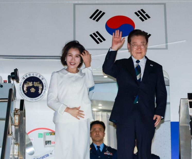 李<b>대통령</b>, 미국 일정 마치고 브라질로 <b>출국</b>…남미 3개국 순방