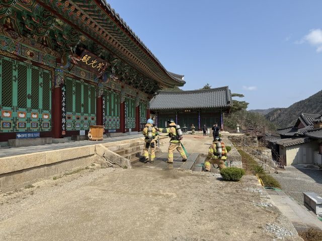 강원 <b>동해</b> '<b>삼화사</b>' 템플스테이 건물서 <b>화재</b>